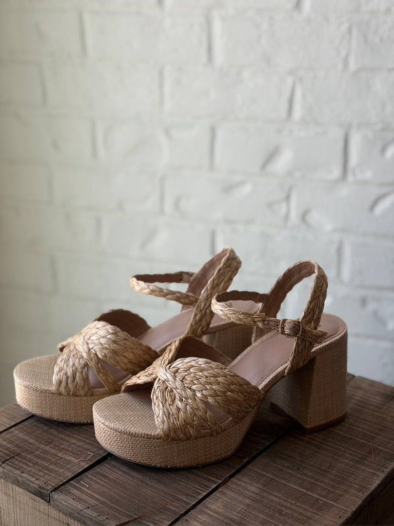 Romani Natural Raffia wedge