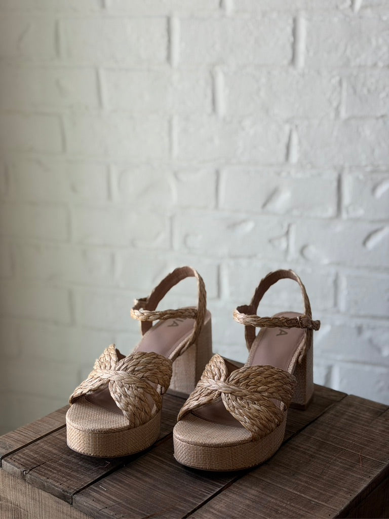 Romani Natural Raffia wedge