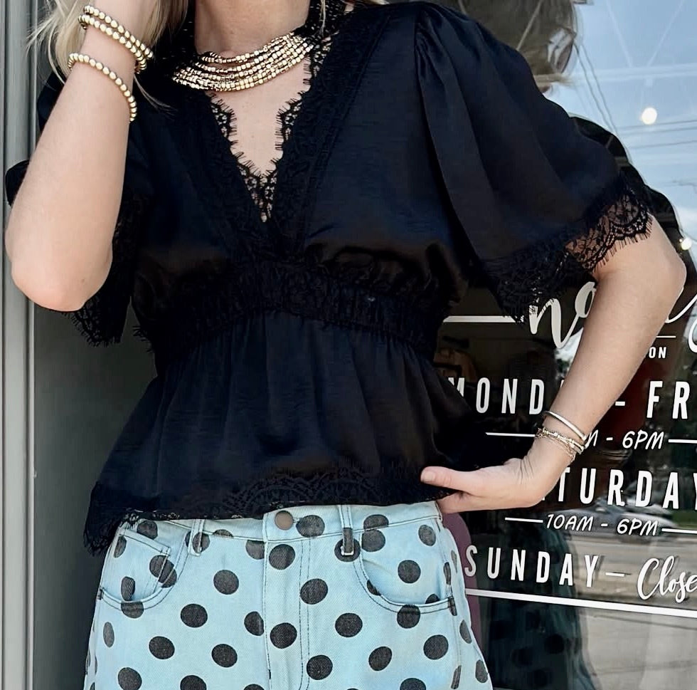 Lace Sculpted V-Neck top - Black