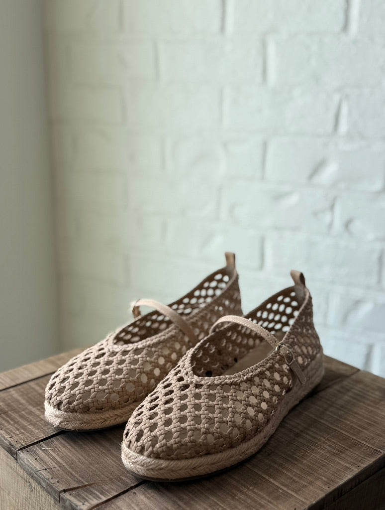 Ela Natural Woven Platform flat
