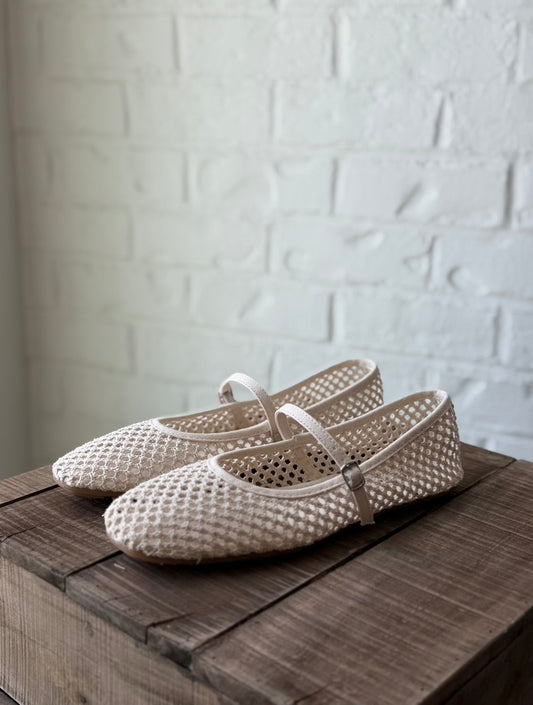 Kora Natural Woven Flat shoe