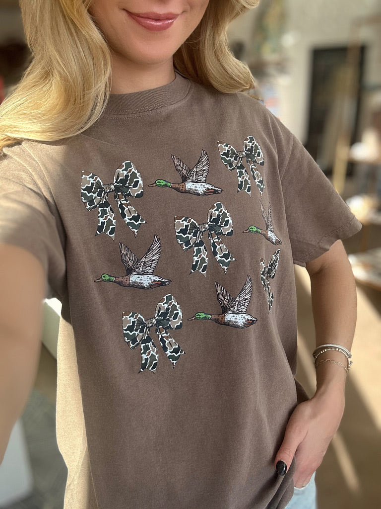 Ducks & Bows tee